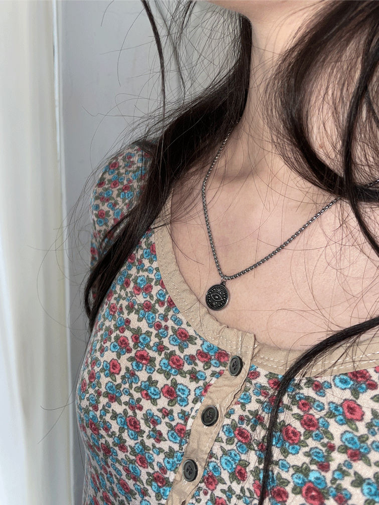1coin pendant necklace